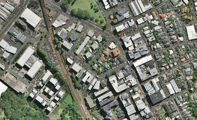 2/10 Cracroft Street, Parnell, Auckland - Carousel 1
