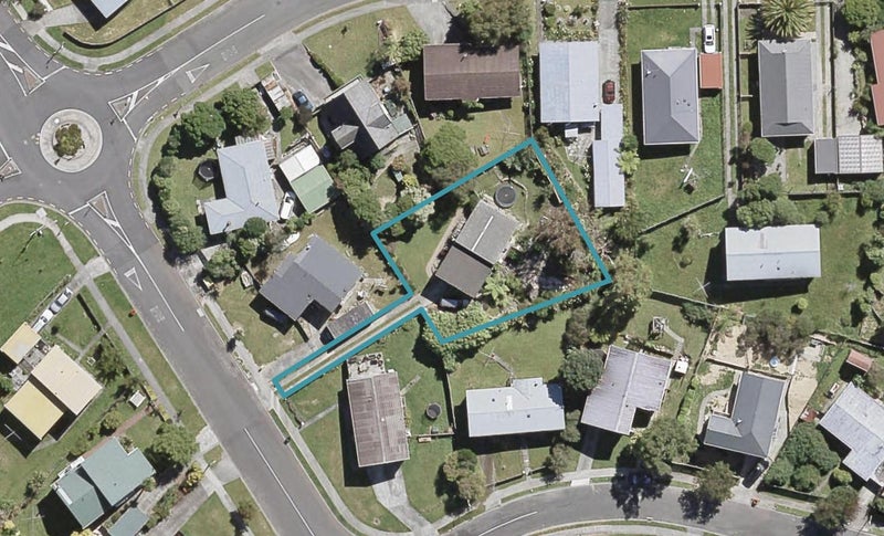 120 Norana Road, Timberlea, Upper Hutt - Carousel 1
