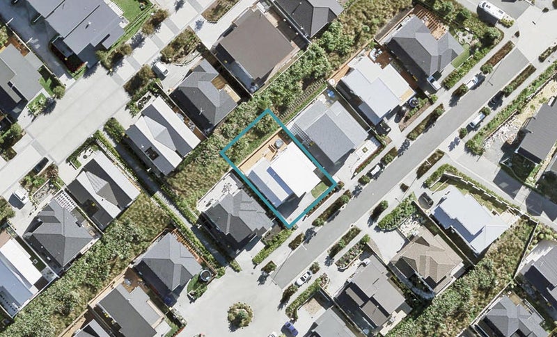 31 Remuremu Street, Long Bay, Auckland - Carousel 1