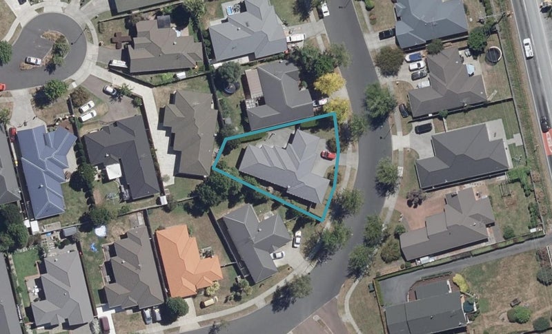 38 Wiltshire Drive, Huntington, Hamilton - Carousel 1