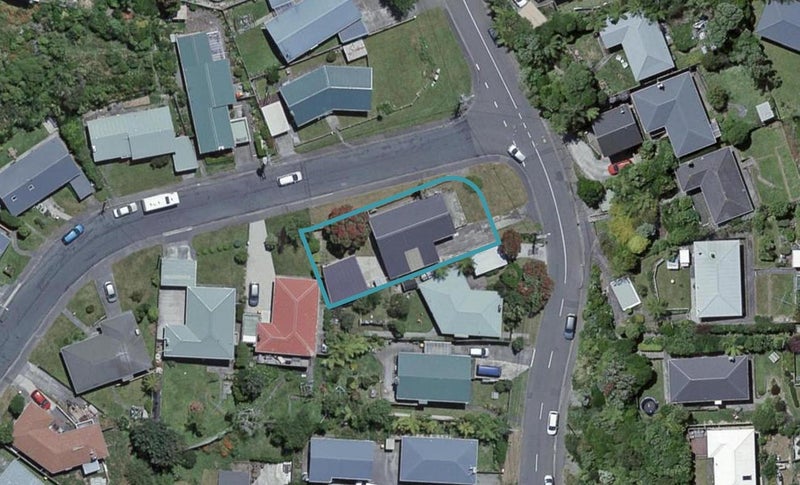 50 Salford Street, Newlands, Wellington - Carousel 1