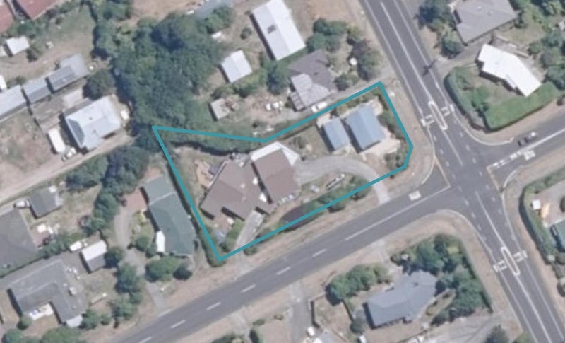 98 Gillies Avenue, Taupo, Taupo - Carousel 1