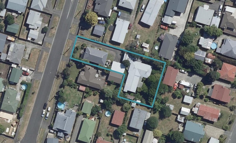 1 Irvine Street, Frankton, Hamilton - Carousel 1