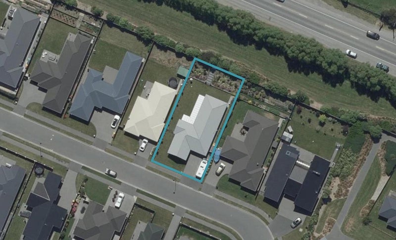 39 Davaar Crescent, Broomfield, Christchurch - Carousel 1