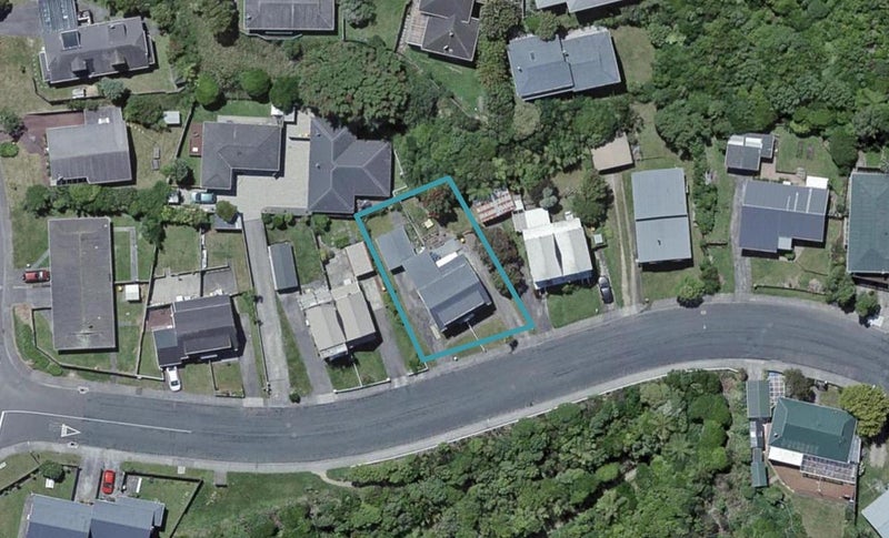 9A Ladbrooke Drive, Newlands, Wellington - Carousel 1