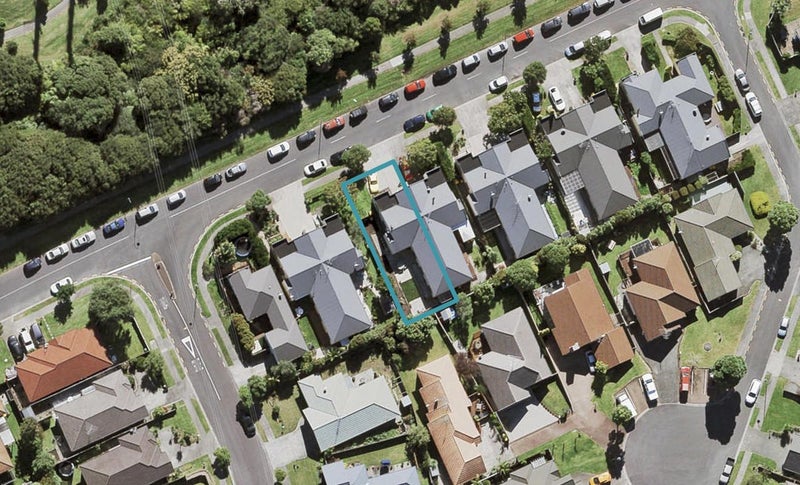 29 Lazurite Drive, Westgate, Auckland - Carousel 1