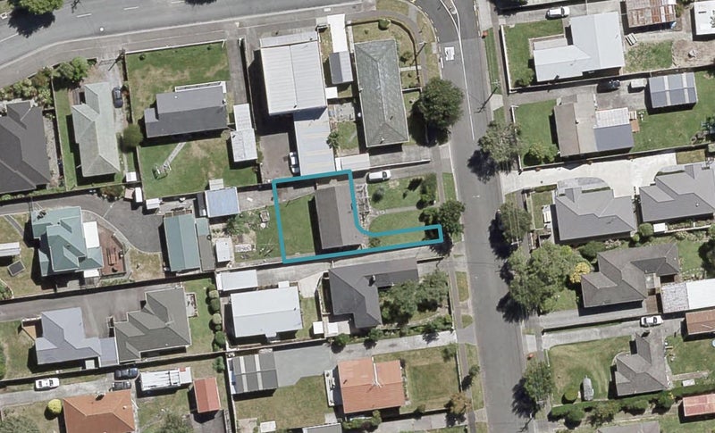 24B Fraser Crescent, Elderslea, Upper Hutt - Carousel 1