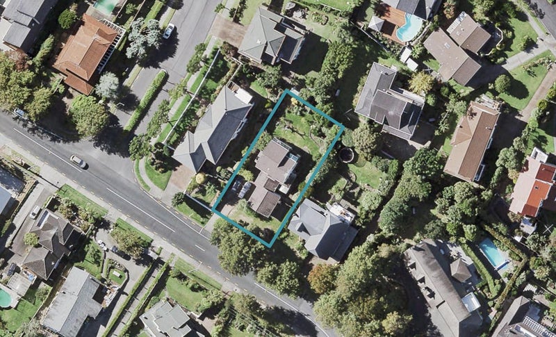56 Cockle Bay Road, Cockle Bay, Auckland - Carousel 1