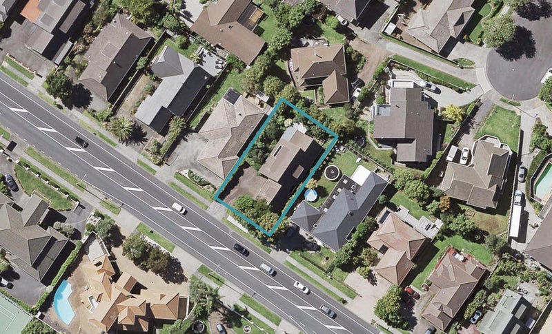 198 Whitford Road, Shamrock Park, Auckland - Carousel 1