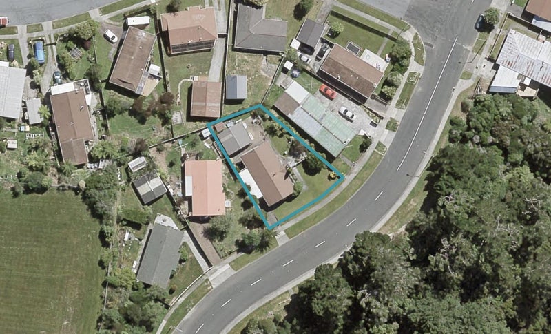 152 Holborn Drive, Stokes Valley, Lower Hutt - Carousel 1