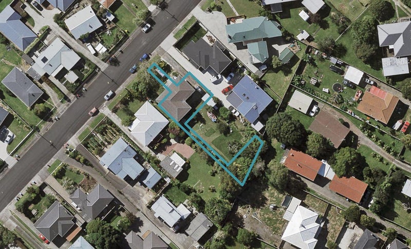 8/24 Boakes Road, Mount Wellington, Auckland - Carousel 1