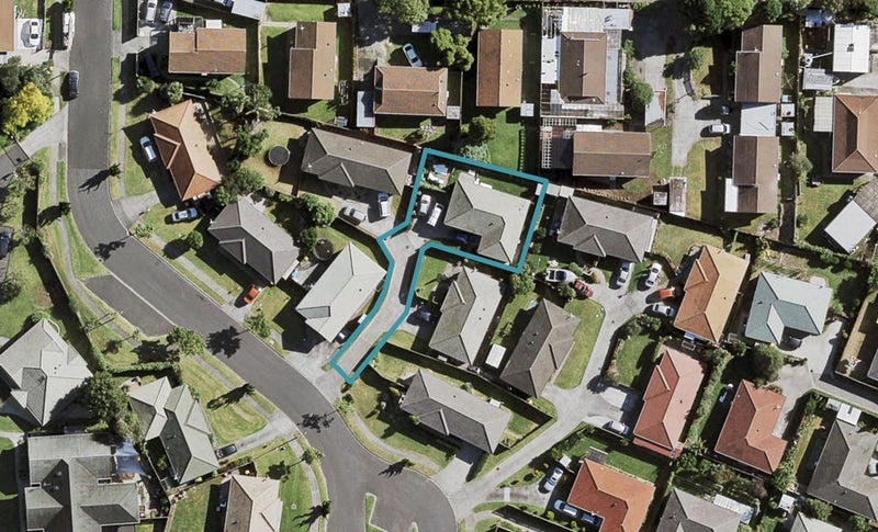 16 Rebecca Rise, Weymouth, Auckland - Carousel 1
