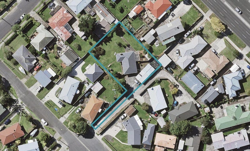 8 Dolphin Street, Pakuranga, Auckland - Carousel 1