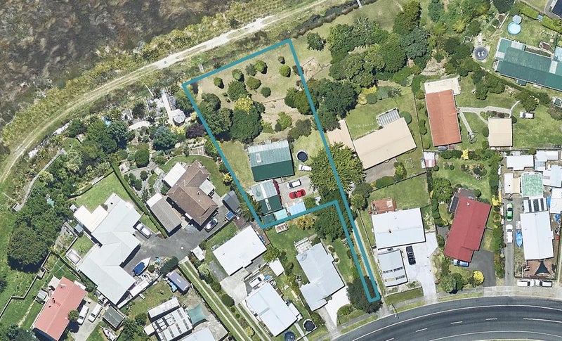 176 Windermere Drive, Poike, Tauranga - Carousel 1
