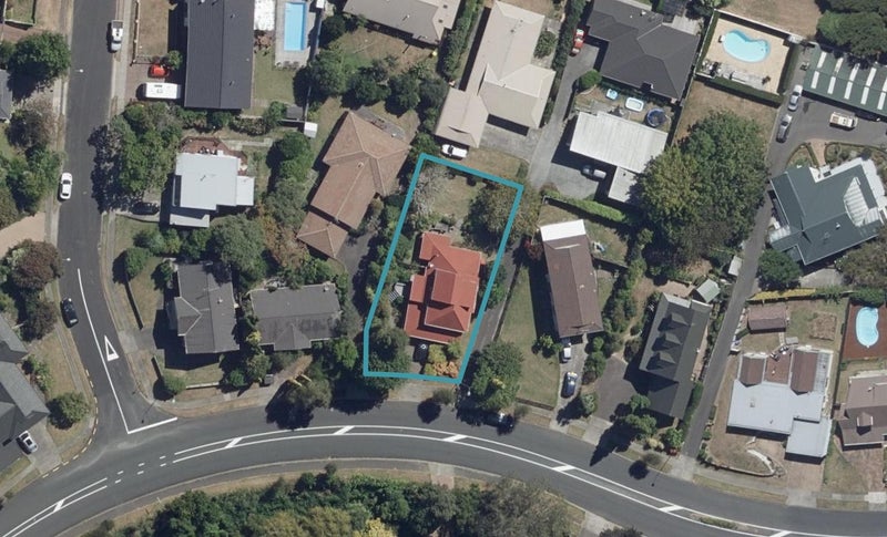 75 Glen Lynne Avenue, Queenwood, Hamilton - Carousel 1