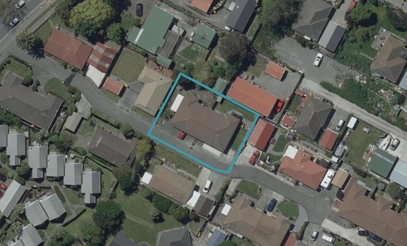 1/3 Flaxwood Lane, Waltham, Christchurch - Carousel 1