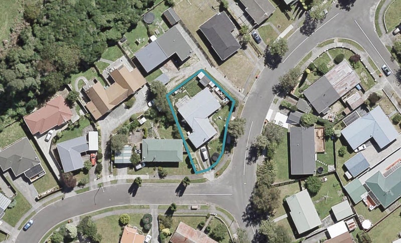 9 Hartford Crescent, Totara Park, Upper Hutt - Carousel 1