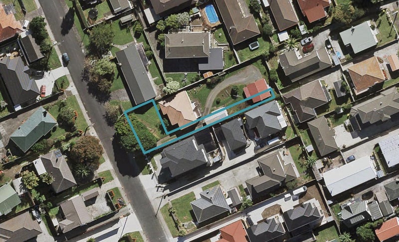 1/15 Lipscombe Avenue, Papatoetoe, Auckland - Carousel 1