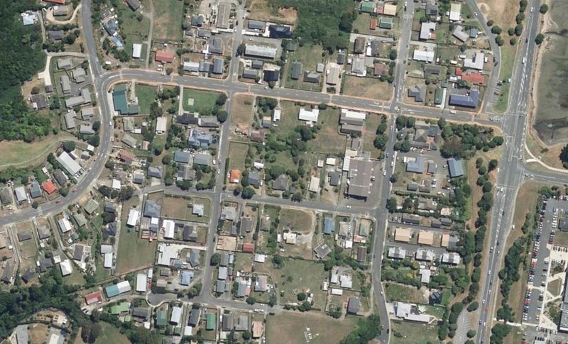10 Nohorua Street, TAKAPUWAHIA, PORIRUA - Carousel 1