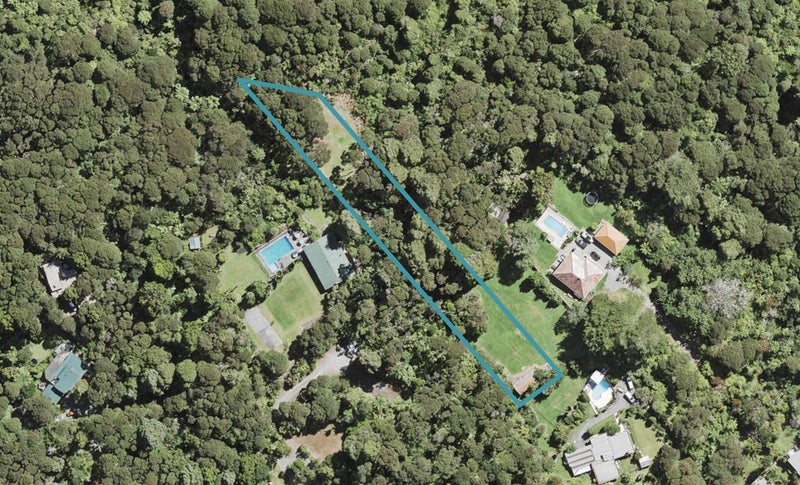 749 West Coast Road, Oratia, Auckland - Carousel 1