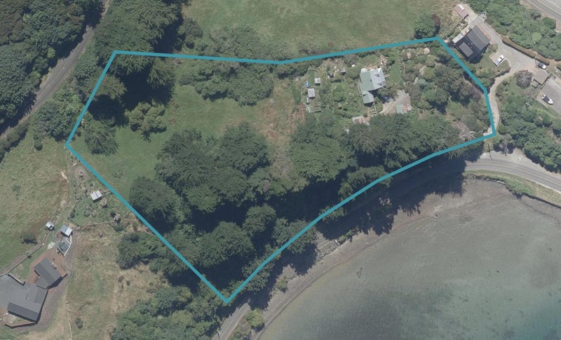 26 Aramoana Road, Careys Bay, Port Chalmers - Carousel 1