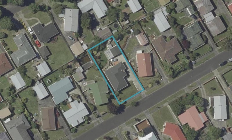 25 Geraldine Crescent, Cloverlea, Palmerston North - Carousel 1
