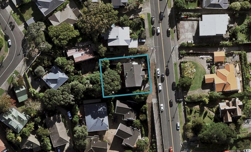 31 Ladies Mile, Remuera, Auckland - Carousel 1