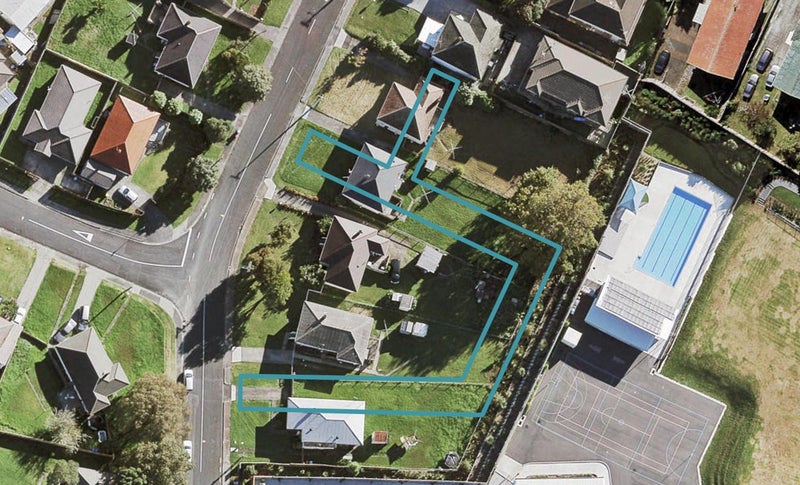 6 Shirley Day Lane, Mount Roskill, Auckland - Carousel 1