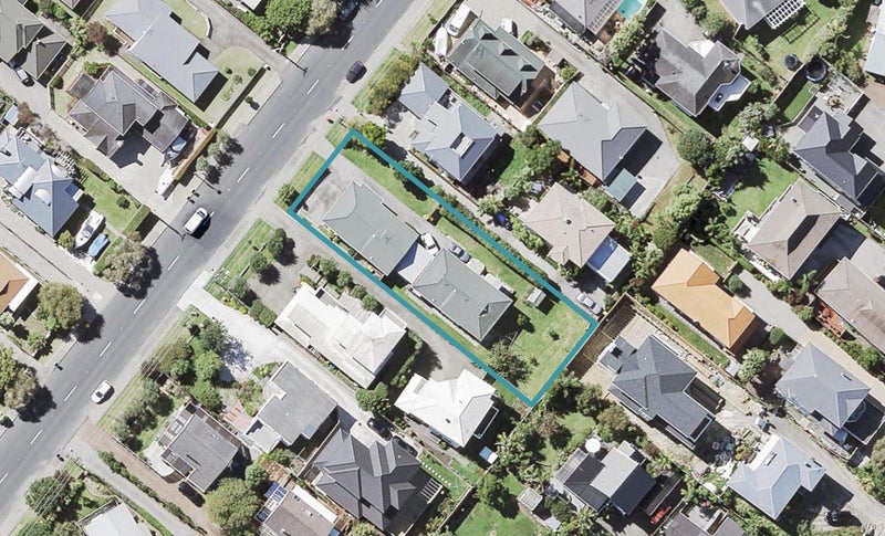 1/72 Browns Bay Road, Rothesay Bay, Auckland - Carousel 1