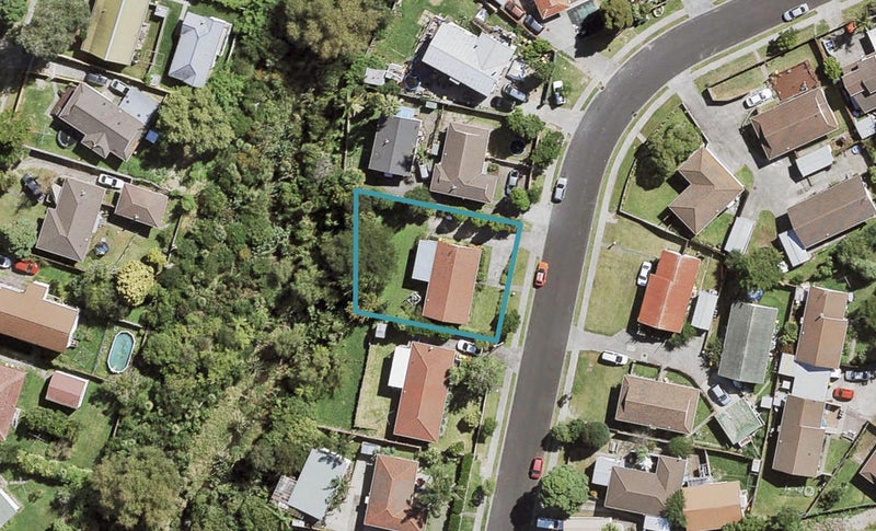 11 Edwin Freeman Place, Ranui, Auckland - Carousel 1
