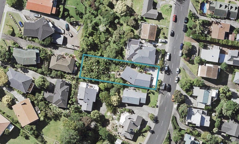 17 Matipo Road, Mairangi Bay, Auckland - Carousel 1