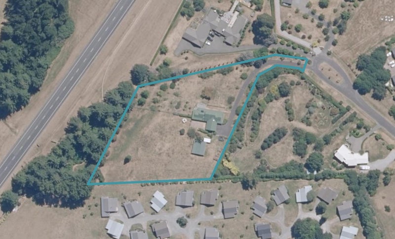 445 Clearwater Lane, Taupo - Carousel 1