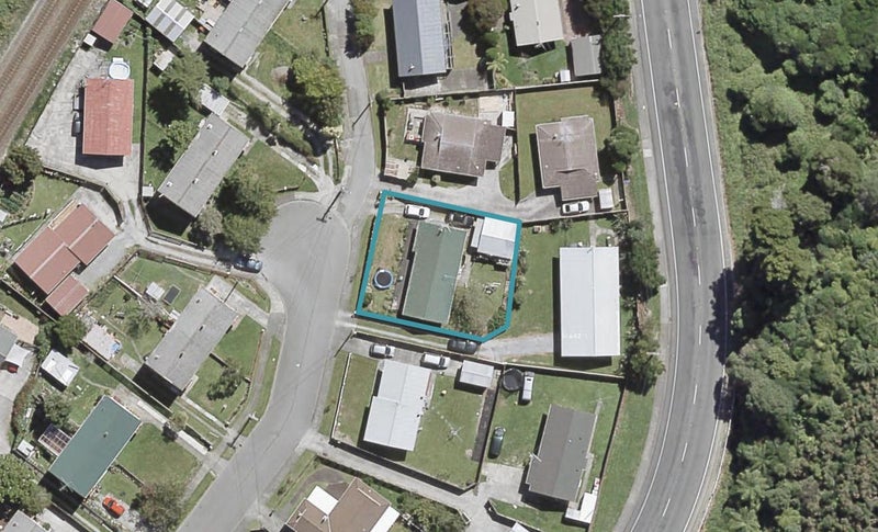 33 Eldon Grove, Taita, Lower Hutt - Carousel 1
