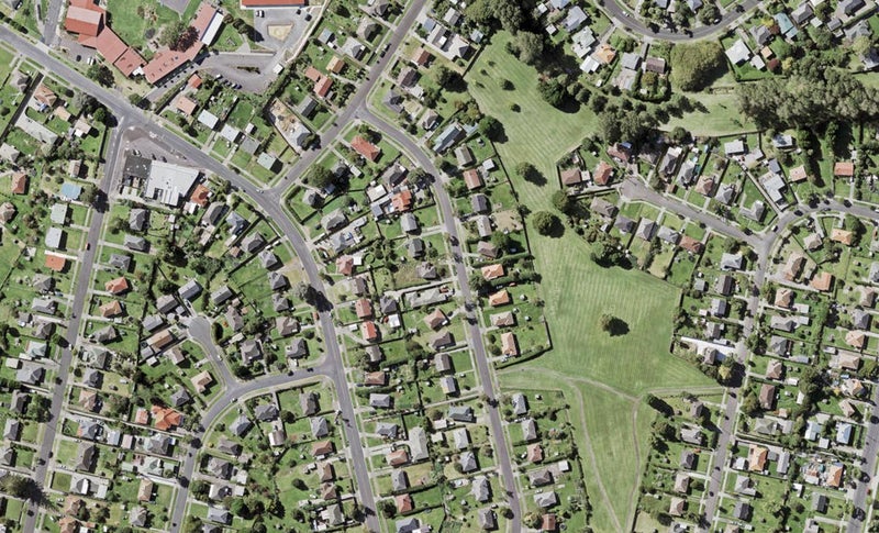 11 Wimbledon Crescent, Glen Innes, Auckland - Carousel 1