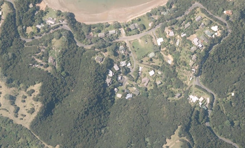 8 Smith-Grey Crescent, Parekura Bay, Hikurangi - Carousel 1
