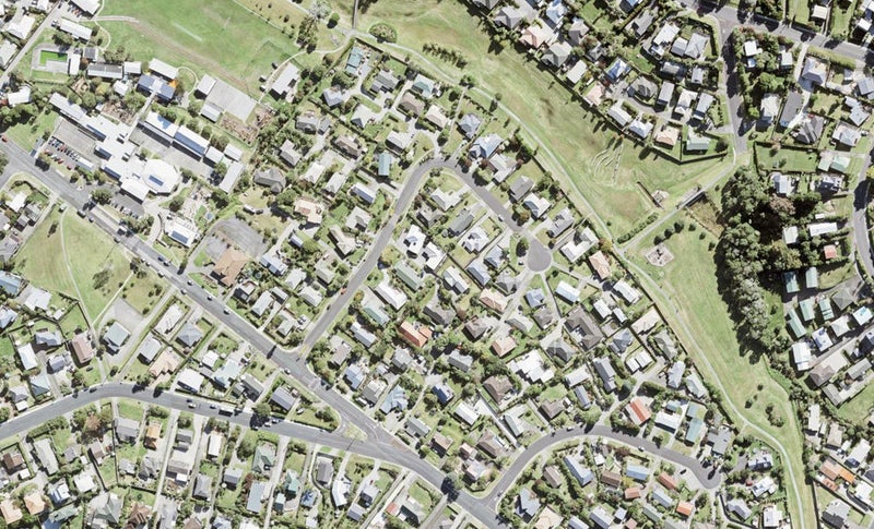 1/16 Charlotte Street, Stanmore Bay, Whangaparāoa - Carousel 1