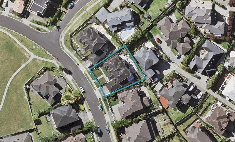 56 Killybegs Drive, Pinehill, Auckland - Carousel 1