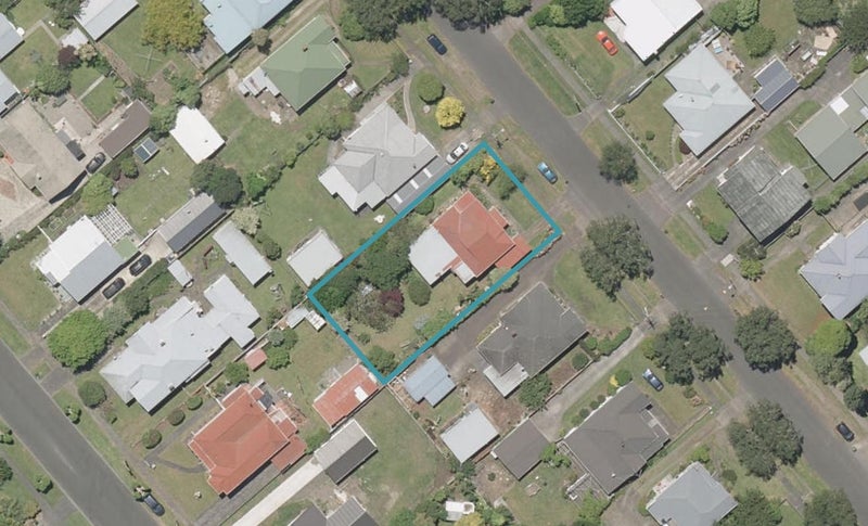 20 Young Street, Whanganui East, Whanganui - Carousel 1