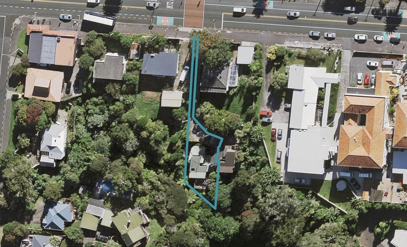 102A Onewa Road, Northcote, Auckland - Carousel 1