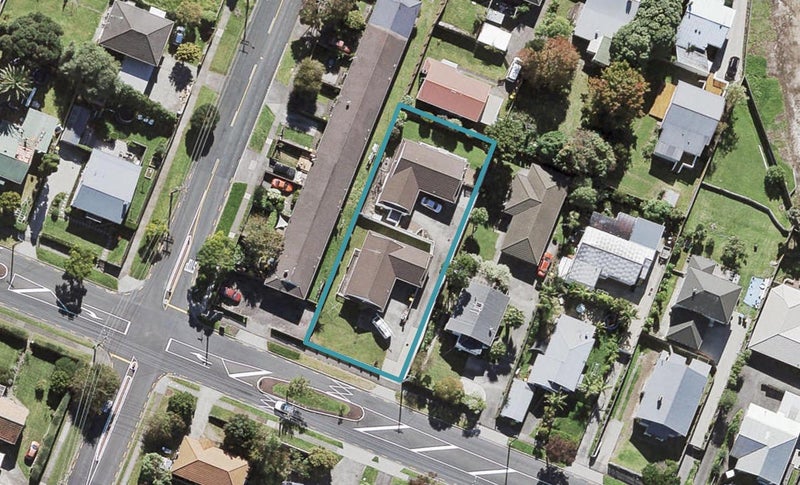 2/15 Rimu Street, New Lynn, Auckland - Carousel 1