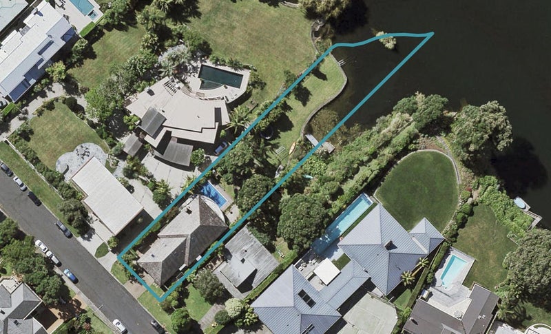 31 Lake View Road, Takapuna, Auckland - Carousel 1
