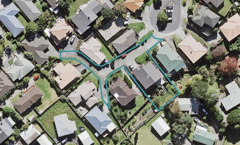 27 Copplestone Place, New Lynn, Auckland - Carousel 1