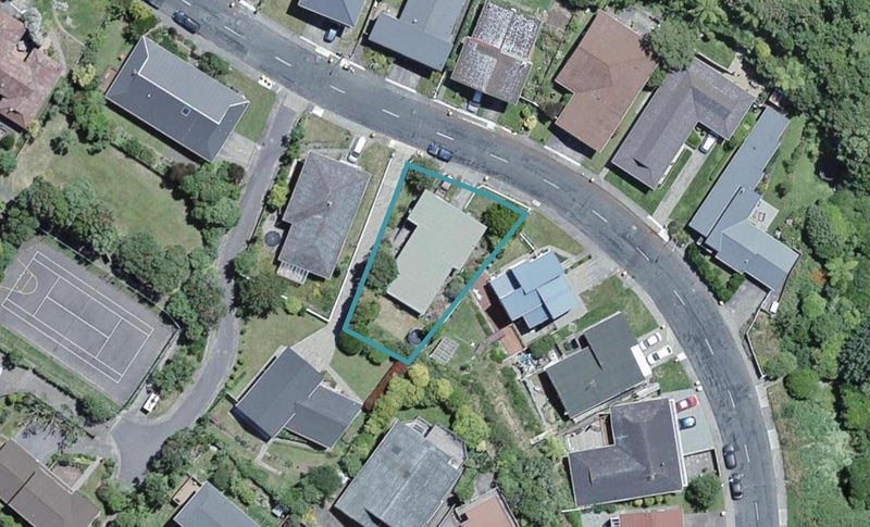 11 Paddington Grove, Karori, Wellington - Carousel 1