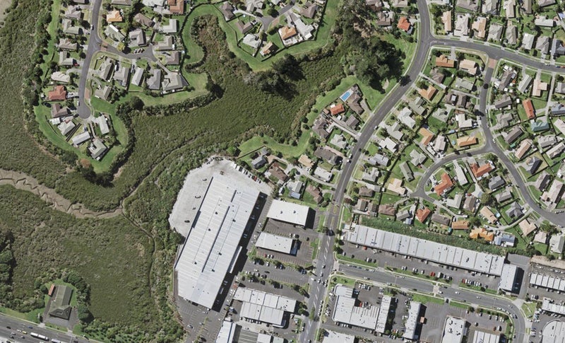 209 Burswood Drive, Burswood, Auckland - Carousel 1