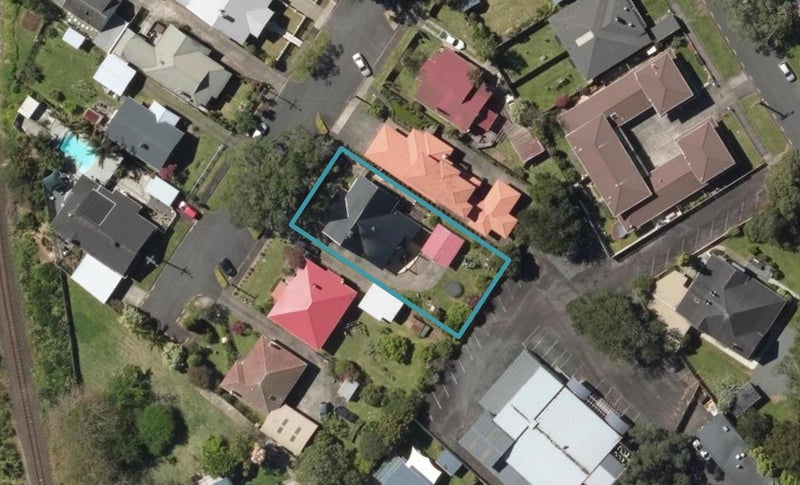 5 Hall Avenue, Regent, Whangarei - Carousel 1