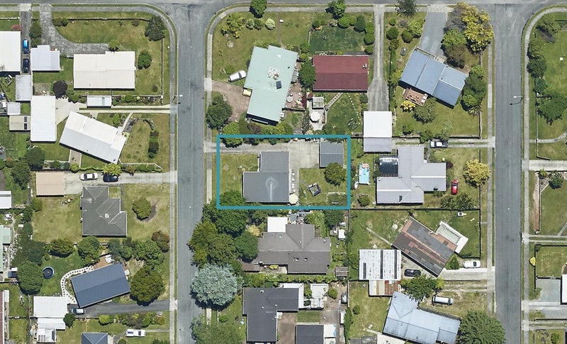 6 Barron Crescent, Fenton Park, Rotorua - Carousel 1