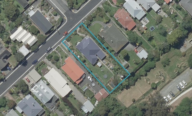 40 Warden Street, Opoho, Dunedin - Carousel 1