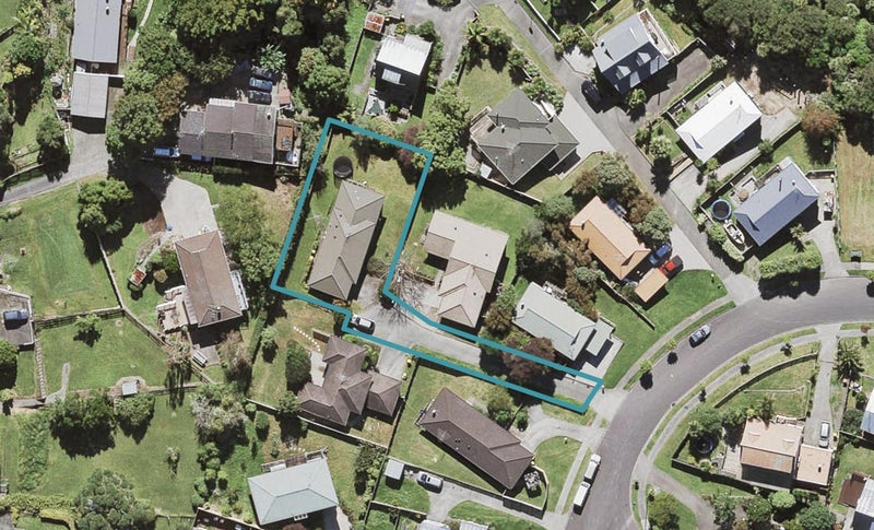 33 Carillon Place, Massey, Auckland - Carousel 1