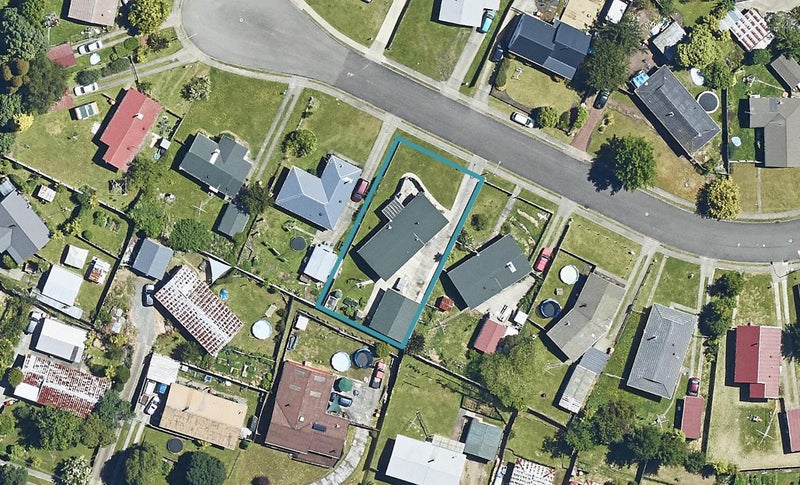 16 Sapphire Place, Pukehangi, Rotorua - Carousel 1