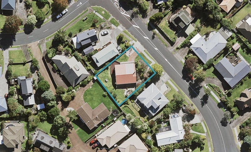 10 Unsworth Drive, Unsworth Heights, Auckland - Carousel 1